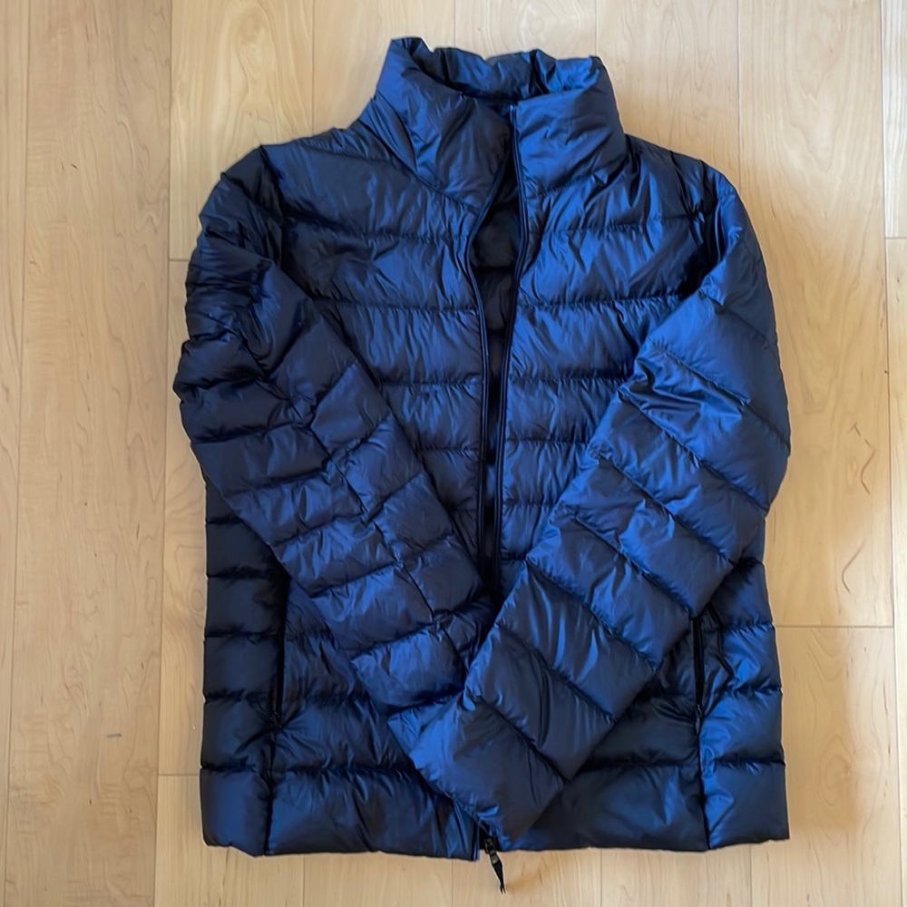 Uniqlo light weight down puffer